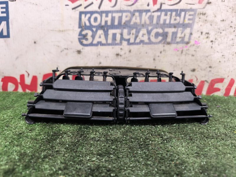 Дефлектор воздуховода TOYOTA RAV4 ACA21 1AZ-FSE (б/у)