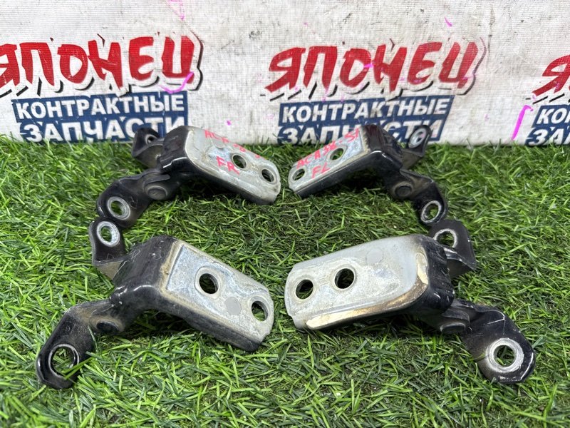 Петля двери TOYOTA VANGUARD ACA38 2AZ-FE передняя (б/у)