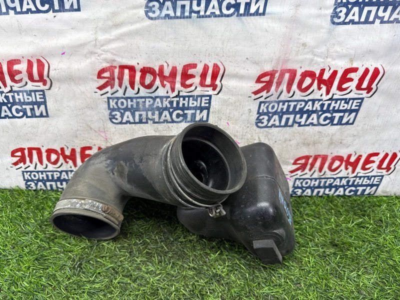 Патрубок воздушного фильтра ISUZU ELF NHR69E 4JG2 (б/у)