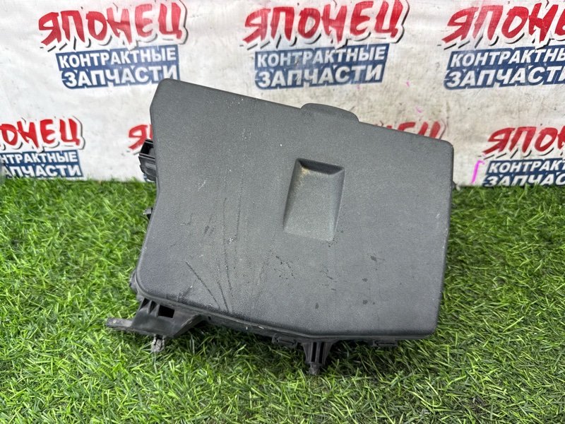 Блок предохранителей под капот TOYOTA COROLLA RUMION NZE151 1NZ-FE (б/у)