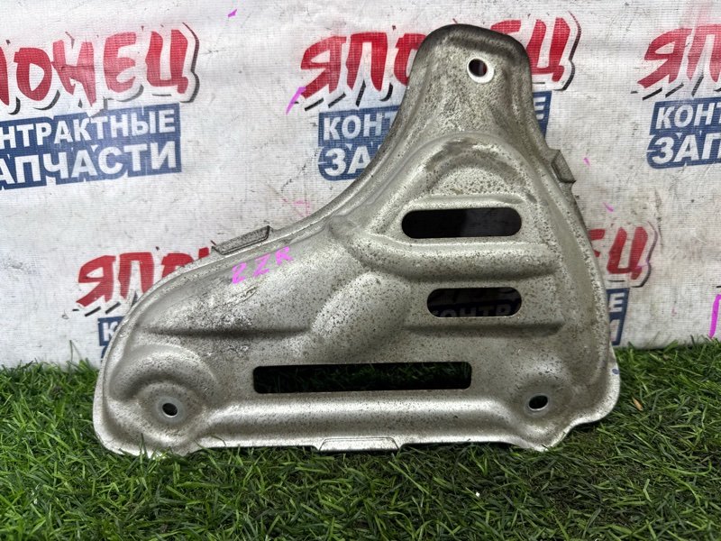 Защита выпускного коллектора TOYOTA PRIUS ZVW30 2ZR-FXE (б/у)