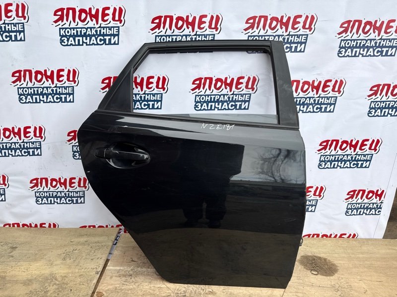 Дверь TOYOTA AURIS NZE181 1NZ-FE задняя правая (б/у)