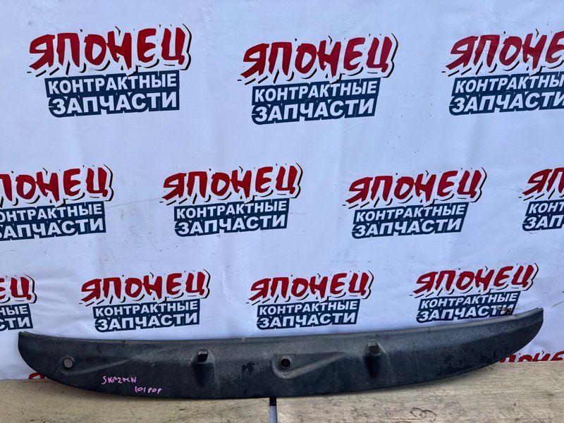 Решетка, жабо под дворники NISSAN VANETTE SKP2MN L8 (б/у)
