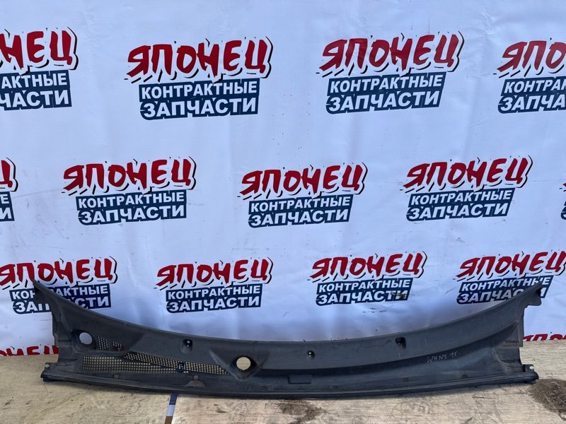 Решетка, жабо под дворники NISSAN WINGROAD WHNY11 QG18DE (б/у)