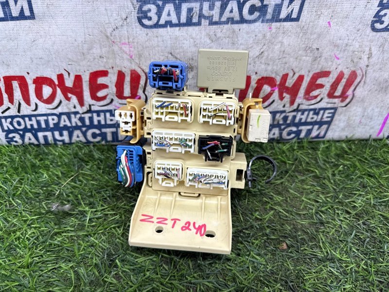 Реле поворота TOYOTA PREMIO ZZT240 1ZZ-FE (б/у)