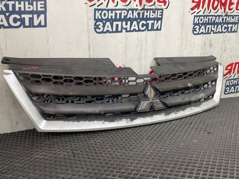 Решетка радиатора MITSUBISHI OUTLANDER CW5W 4B12 (б/у)