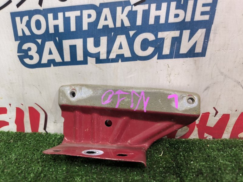 Крепление крыла NISSAN DUALIS NJ10 MR20DE переднее левое (б/у)