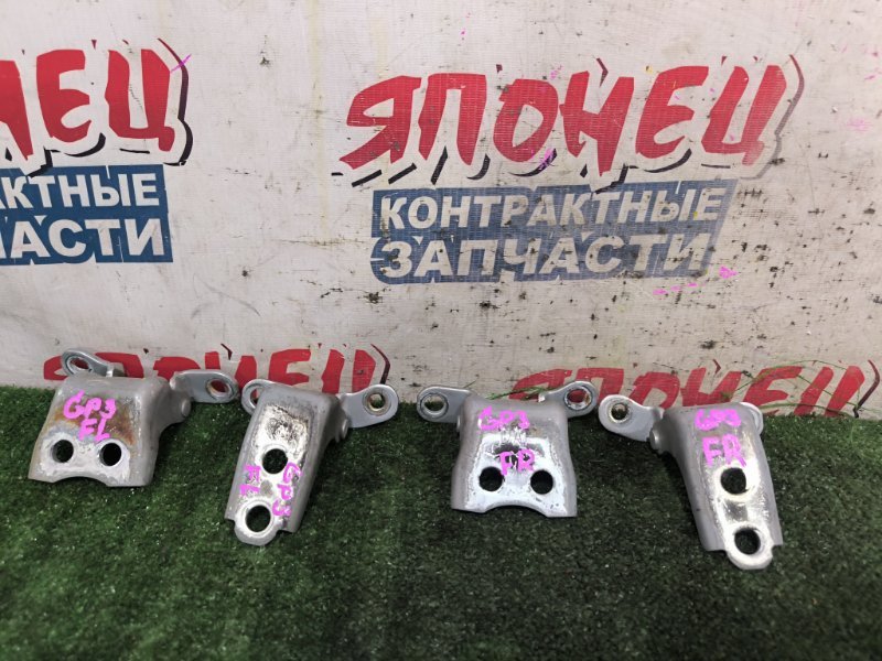 Петля двери HONDA FREED SPIKE GP3 LEA передняя (б/у)