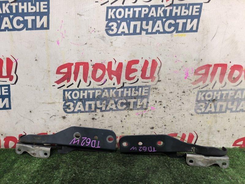 Петля капота SUZUKI ESCUDO TD62W H25A (б/у)