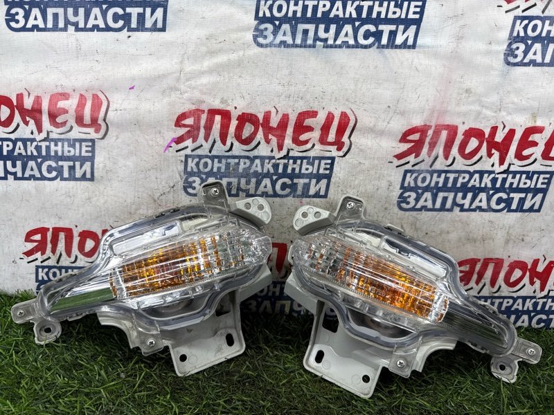 Повторитель поворота в бампер MAZDA AXELA BM5FS P5-VPS передний (б/у)