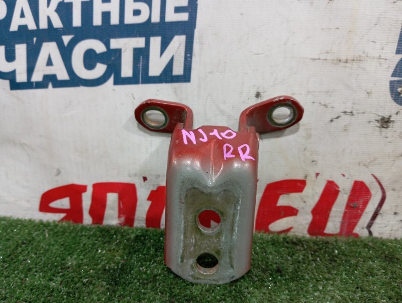 Петля двери NISSAN DUALIS NJ10 MR20DE задняя правая (б/у)