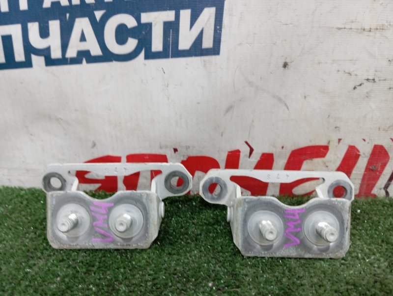 Петля двери багажника SUBARU LEVORG VM4 FB16E (б/у)