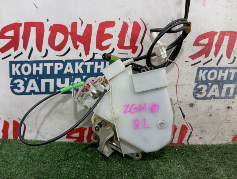 Замок двери TOYOTA ISIS ZGM10 2ZR-FAE задний левый (б/у)