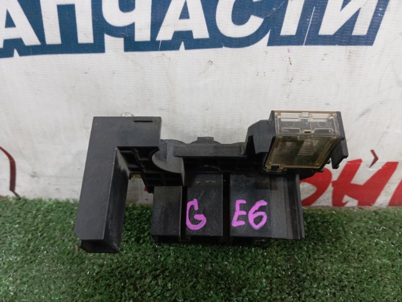 Блок предохранителей аккумулятора HONDA FIT GE6 L13A (б/у)