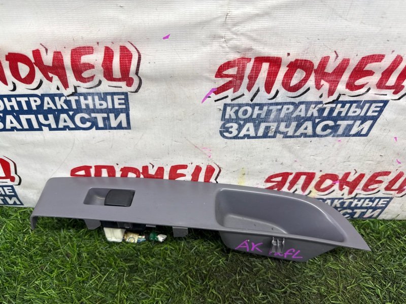 Кнопка стеклоподъемника NISSAN MARCH AK12 CR12DE передняя левая (б/у)