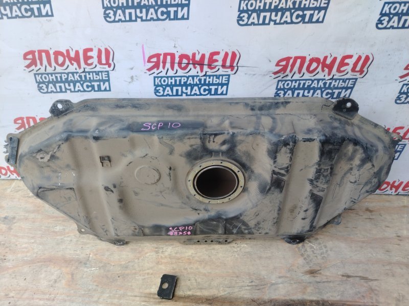 Бак топливный TOYOTA VITZ SCP10 1SZ-FE 1999 (б/у)