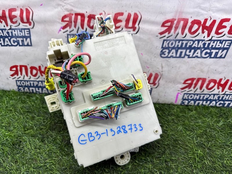 Блок предохранителей салона HONDA FREED GB3 L15A (б/у)