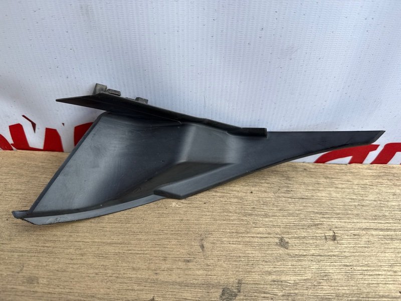 Уголок решетки под дворники SUBARU FORESTER SH5 EJ204 левый (б/у)