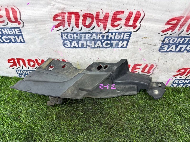 Уголок решетки под дворники HONDA INSIGHT ZE2 LDA правый (б/у)
