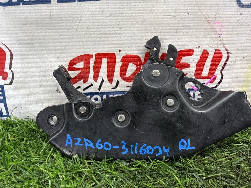 Замок двери TOYOTA NOAH AZR60 1AZ-FSE задний левый (б/у)