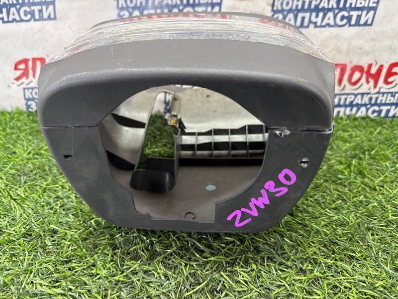 Кожух рулевой колонки TOYOTA PRIUS ZVW30 2ZR-FXE (б/у)