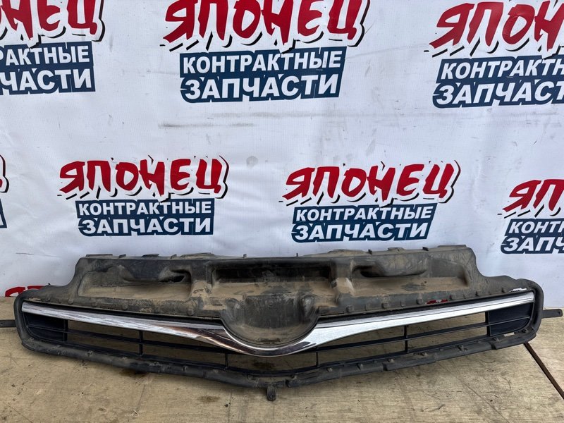 Решетка радиатора TOYOTA RACTIS NCP120 1NZ-FE (б/у)