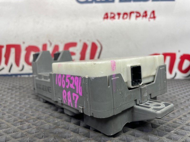 Блок предохранителей салона HONDA ODYSSEY RA7 F23A (б/у)