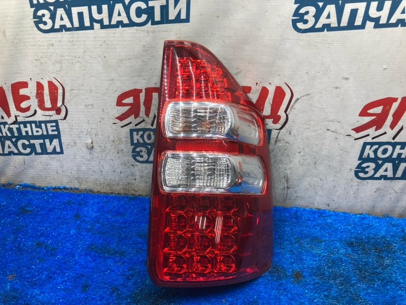 Стоп-сигнал TOYOTA NOAH ZRR70 3ZR-FAE задний правый (б/у)