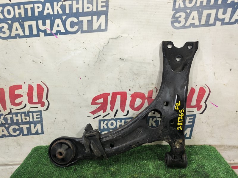Рычаг нижний TOYOTA PREMIO ZRT265 2ZR-FAE передний правый (б/у)