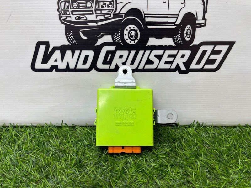 Блок управления дверьми TOYOTA LAND CRUISER FZJ80 1FZ-FE (б/у)