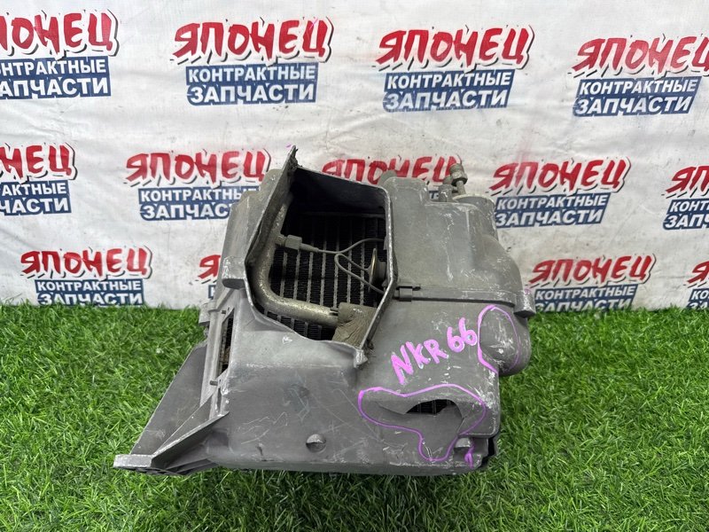 Корпус кондиционера ISUZU ELF NKR66E 4HF1 (б/у)