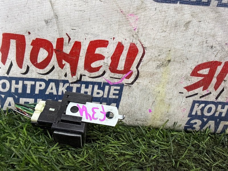 Реле поворота MITSUBISHI DIAMANTE F34A 6G72 (б/у)