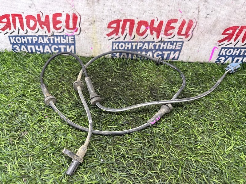 Датчик abs NISSAN SERENA C25 MR20DE задний правый (б/у)
