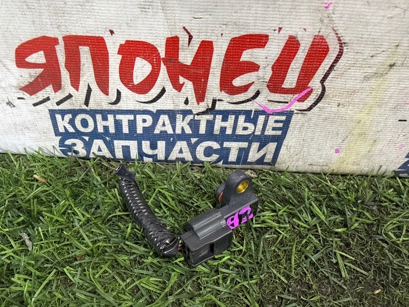 Расходомер воздушный NISSAN NOTE E12 HR12DE (б/у)