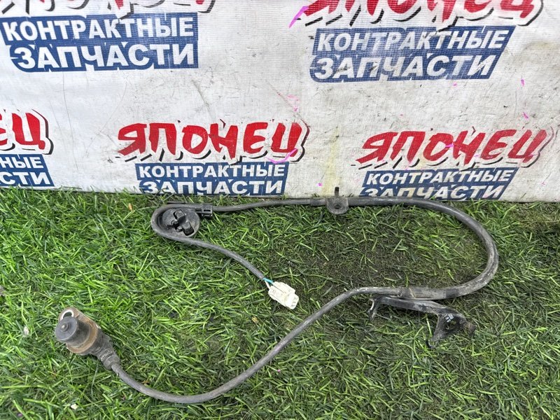 Датчик abs TOYOTA SIENTA NCP81 1NZ-FE передний левый (б/у)