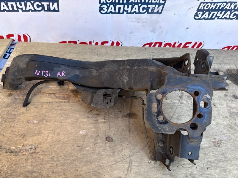 Рычаг продольный NISSAN X-TRAIL NT31 MR20DE задний правый (б/у)