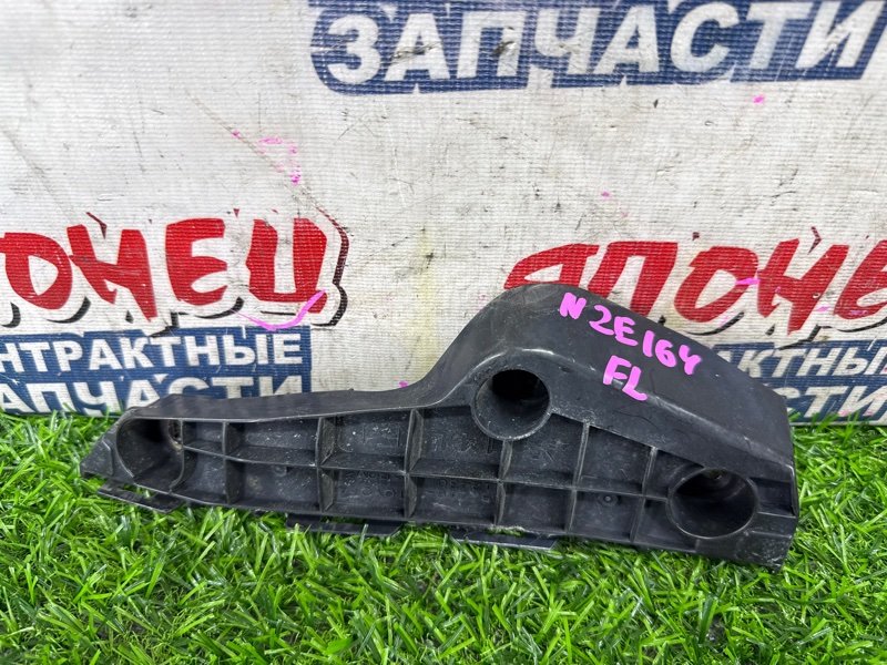 Крепление бампера TOYOTA COROLLA FIELDER NZE164 1NZ-FE переднее левое (б/у)
