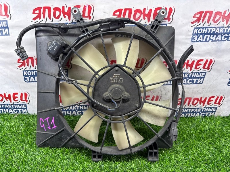 Диффузор радиатора HONDA AIRWAVE GJ1 L15A правый (б/у)