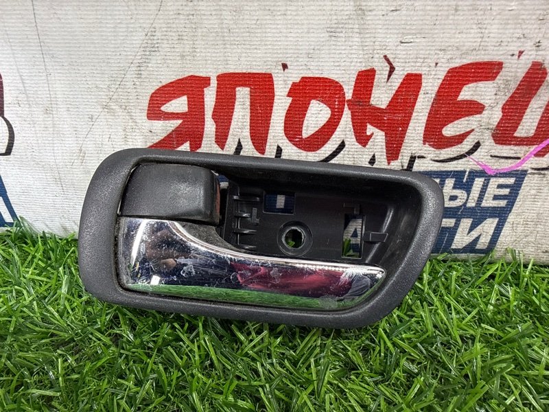 Ручка двери внутренняя TOYOTA ALLION AZT240 1AZ-FSE передняя левая (б/у)