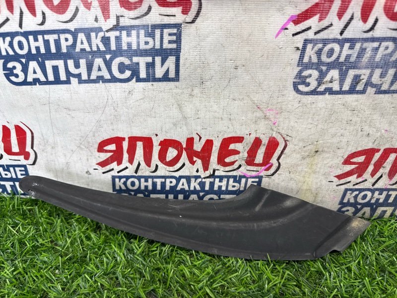 Уголок решетки под дворники TOYOTA MARK X ZIO ANA10 2AZ-FE передний правый (б/у)