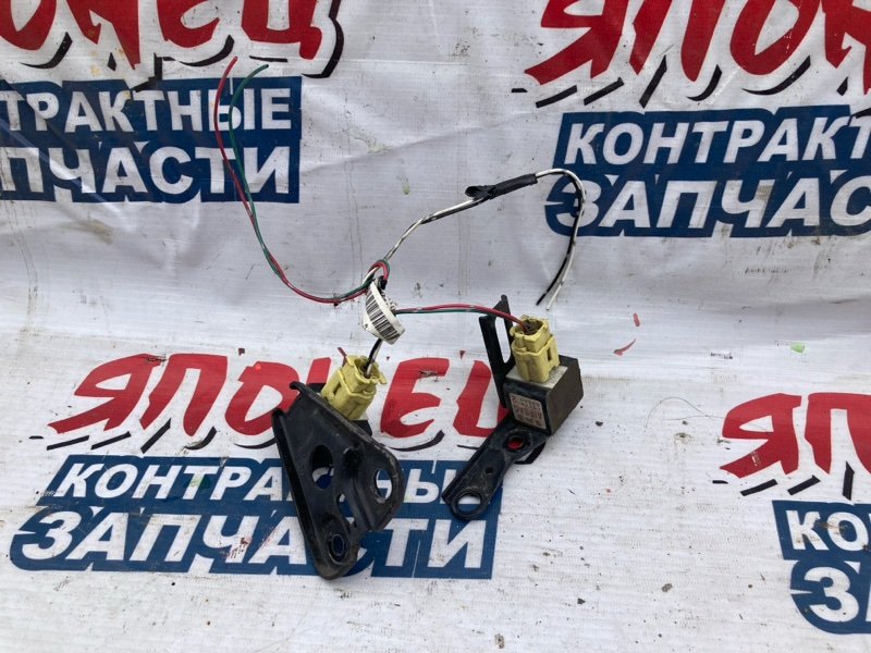 Датчик удара TOYOTA RAUM NCZ20 1NZ-FE 2006 (б/у)