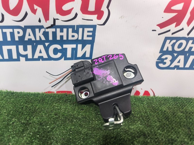 Замок багажника TOYOTA PREMIO ZRT265 2ZR-FAE (б/у)