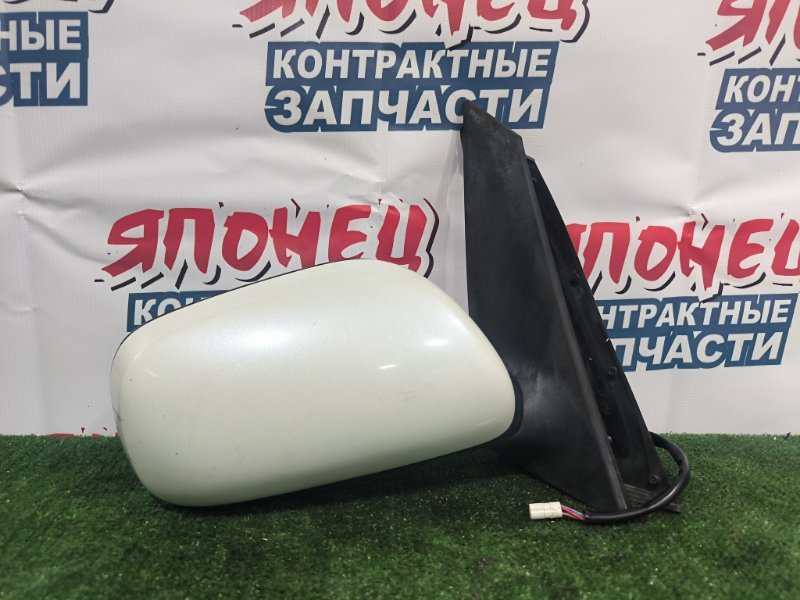 Зеркало TOYOTA PRIUS NHW20 1NZ-FXE правое (б/у)