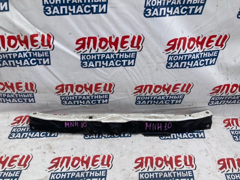 Планка радиатора TOYOTA ALPHARD MNH10 1MZ-FE (б/у)