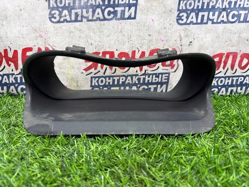 Консоль панели приборов TOYOTA IST NCP60 2NZ-FE (б/у)