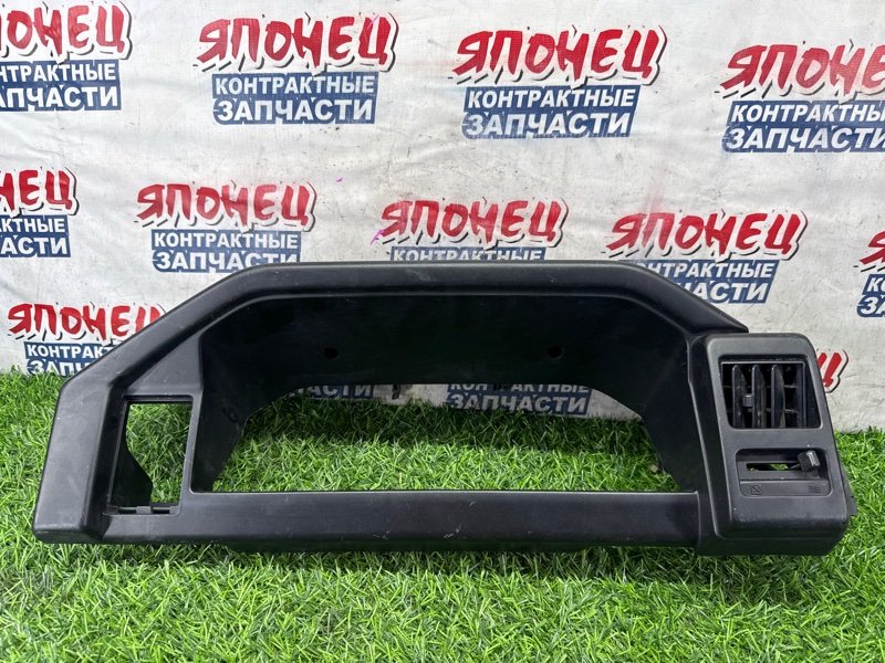 Консоль панели приборов MITSUBISHI DELICA P25W 4D56 (б/у)