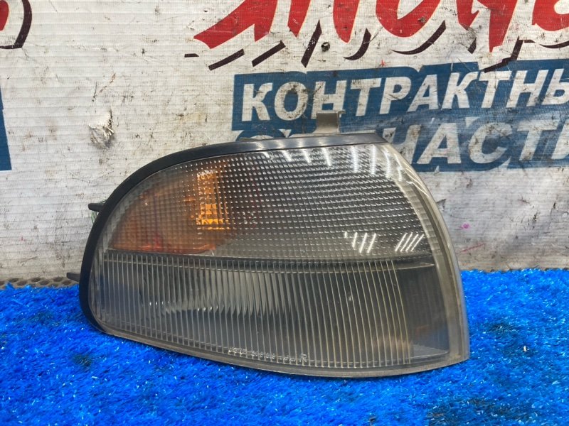 Габарит MITSUBISHI DELICA PD8W 4M40 передний правый (б/у)