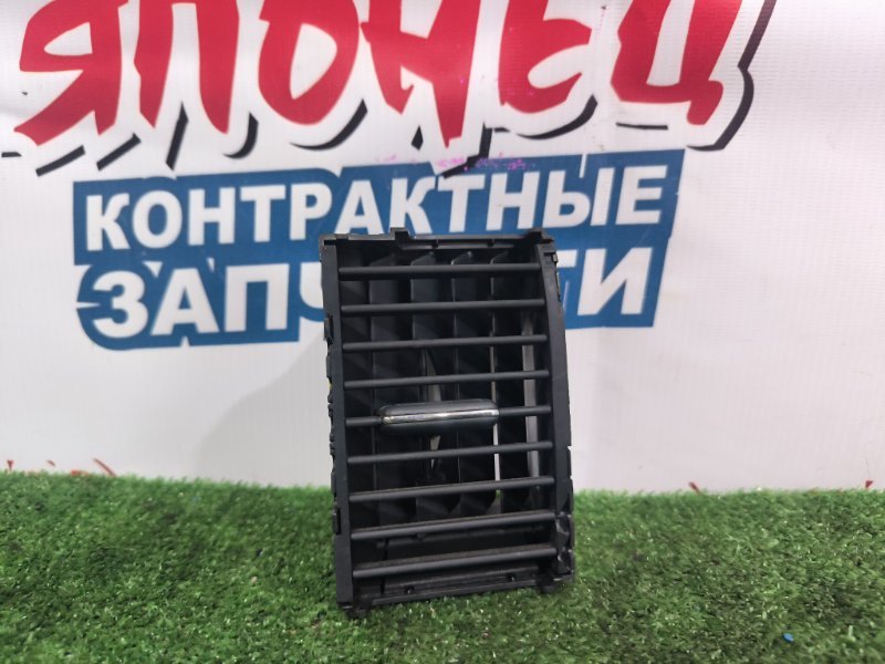 Воздуховод TOYOTA ALPHARD ANH10 2AZ-FE правый (б/у)