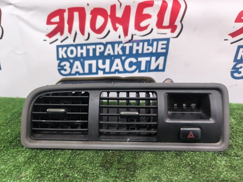 Дефлектор воздуховода TOYOTA MARK II GX100 1G-FE (б/у)
