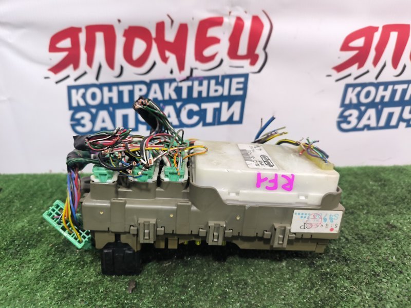Блок предохранителей салона HONDA STEPWGN RF1 B20B (б/у)